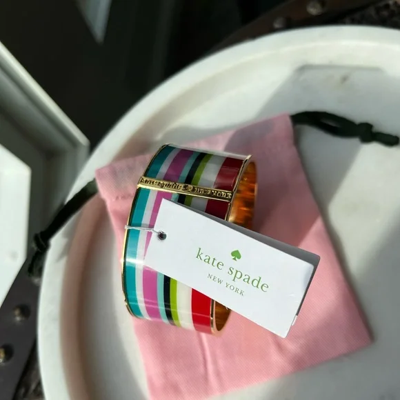 ♠️KATE SPADE PAPER BEACH TOWELS STRIPE BANGLE BRACELET - Picture 2 of 4